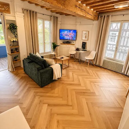 Le Secret De Damiette - 482 Appartement